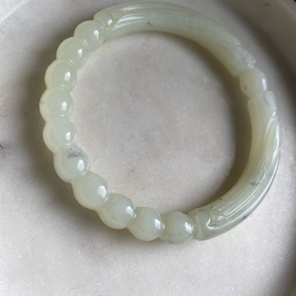 GENUINE carved jade bracelet - Picture 2 of 15